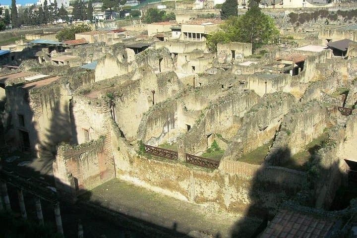 Ercolanum and Vesuvius with Personal driver — photo 1 of 5