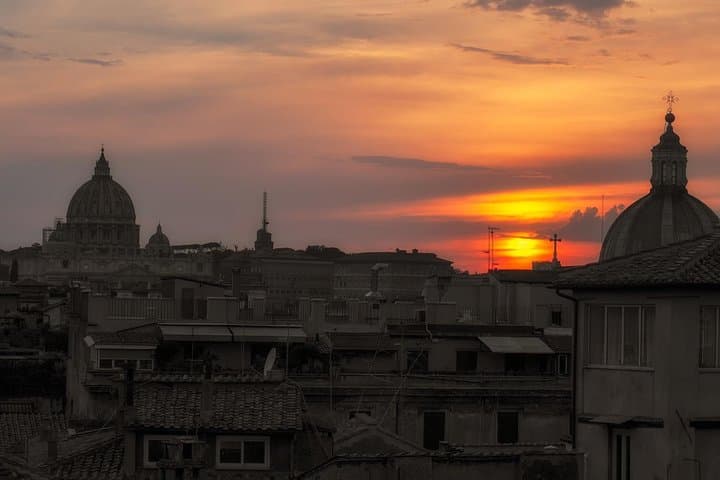 Sunset in Rome Sightseeing and Piazzas with appetizer — photo 1 of 8