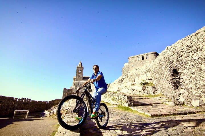 Riding to Portovenere: an e-bike tour across the Gulf of Poets — photo 1 of 7