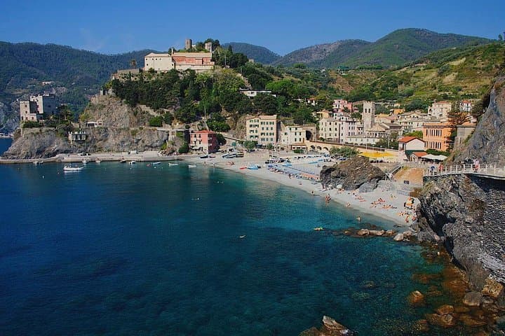 Cinque Terre Cruise by Traditional Ligurian Gozzo — photo 1 of 4