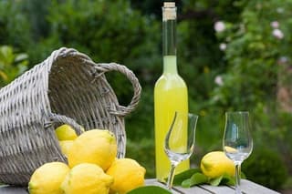 The Gastronomic Tour: Limoncello, Olive Oil and Wine Tasting with Lunch