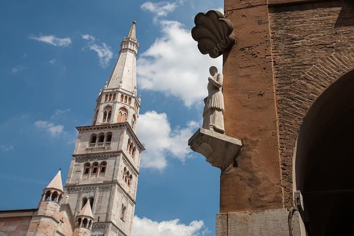 Private Modena old town walking tour — photo 1 of 6