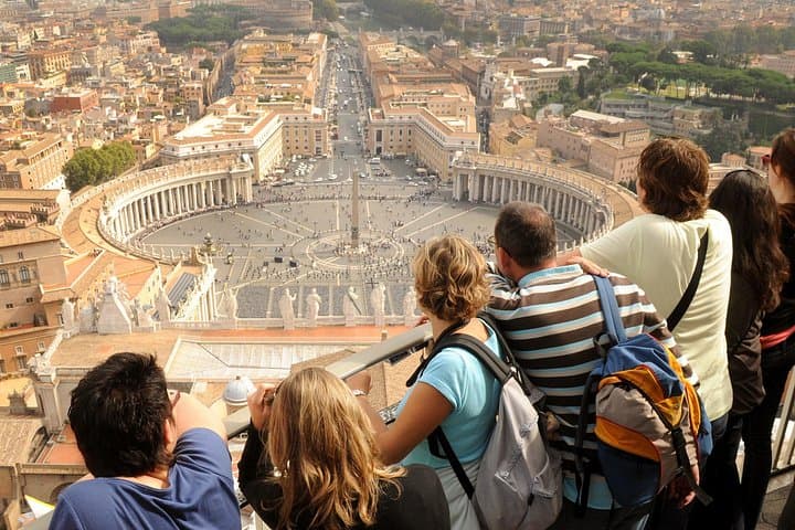 Skip-the-Line St.Peter's Dome, Vatican and Sistine Chapel Tour — photo 1 of 6