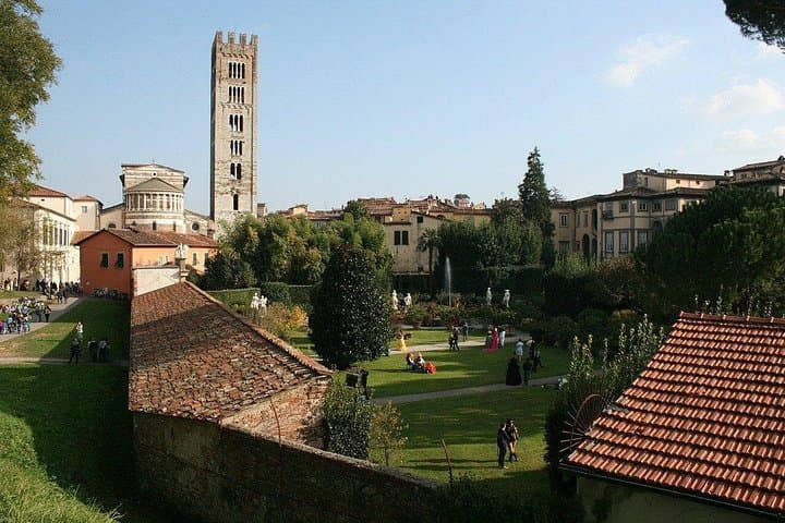 Shore excursion from Livorno to Pisa and Lucca — photo 1 of 6