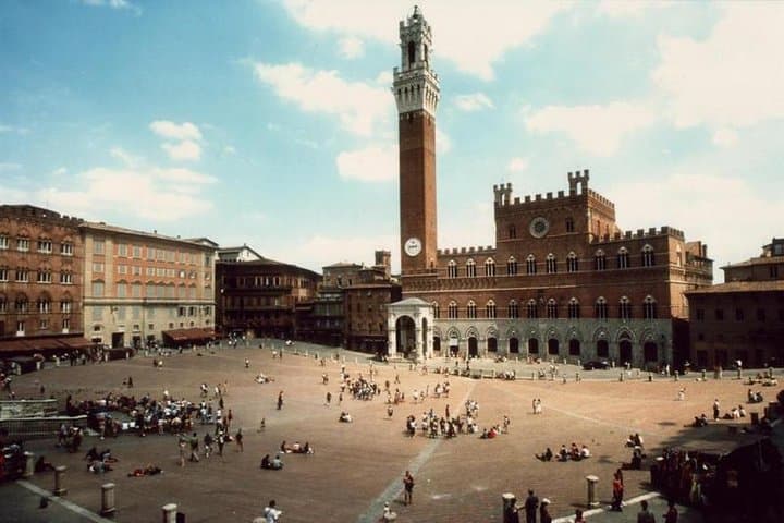 Siena,San Gimignano&Monteriggioni Shore Excursion Livorno Port — photo 1 of 6