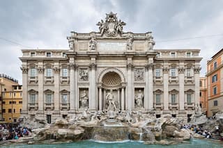 Rome: Trevi Fountain District and Underground Domus Guided Tour