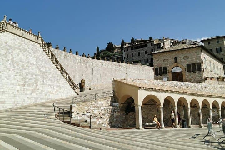 Assisi and s. Francis Basilica’s Day Tour from Rome — photo 1 of 8