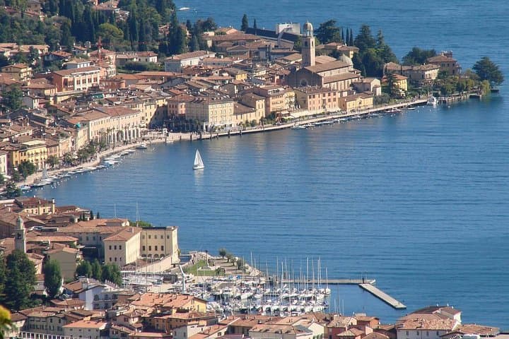 Lake Garda: private tour among lakeside villages and the islands — photo 1 of 6