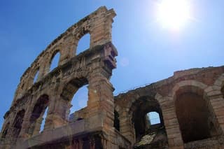 The best private tour of Verona from the Arena to Amarone wine
