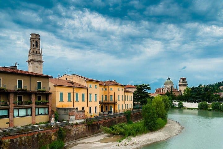Private 2,5 hour Walking Tour of Verona with Private Tour Guide — photo 1 of 6