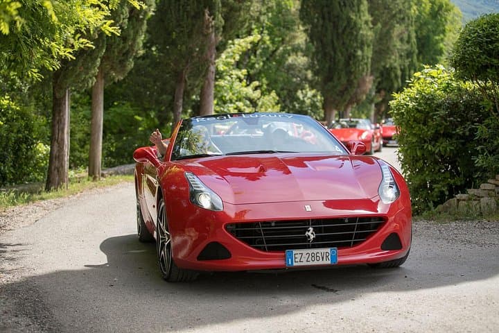 Brunello/Montalcino-Tour in Ferrari — photo 1 of 13