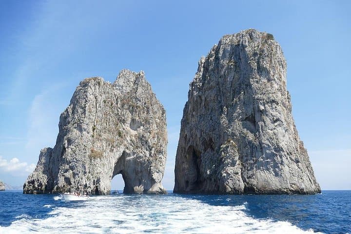 Capri, Blue Grotto & Positano Private Shore Excursion from Naples with Top Guide — photo 1 of 6