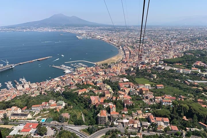 Pizza Tour | Vesuvius & Pompeii included pizza with driver — photo 1 of 14