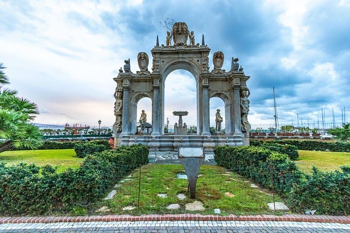 Historic Naples: Exclusive Private Tour with a Local — photo 1 of 7