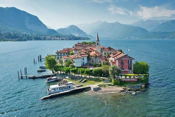 Stresa: 1-Day 3 Borromean Islands Hop-On Hop-Off Boat Tour — photo 1 of 51