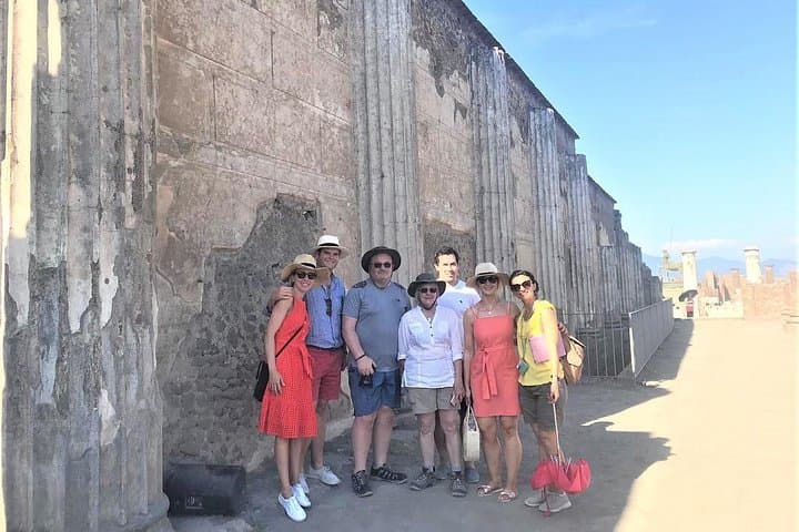 Skip-the-Line Best of Pompeii in one Day Tour w Local Guide & new opened houses — photo 1 of 7