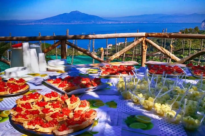 Discover Sorrento with food tasting and walking Tour — photo 1 of 10