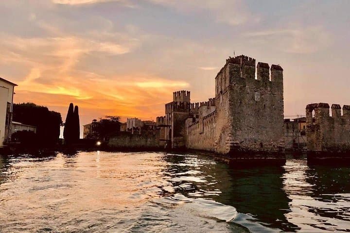 Lake Garda Mini Cruise: Sirmione Peninsula — photo 1 of 20
