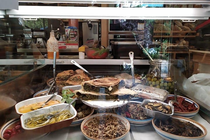 DISCOVER SORRENTO, food &Walking tour . Lemons-cheese&olive oil — photo 1 of 8