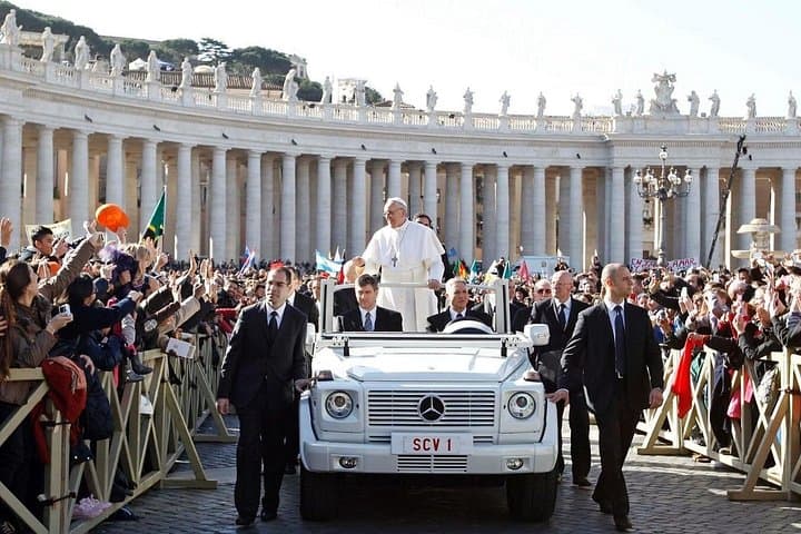 Papal Audience in Rome Private Tour with Pope Leo XIV in Rome — photo 1 of 40