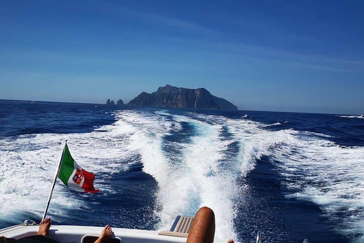 Private full day tour to Capri with grottos — photo 1 of 11