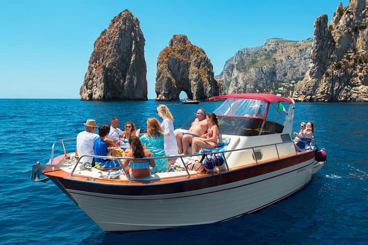 Semi-Private Capri Boat Tour with Snorkeling & Island Visit — photo 1 of 12
