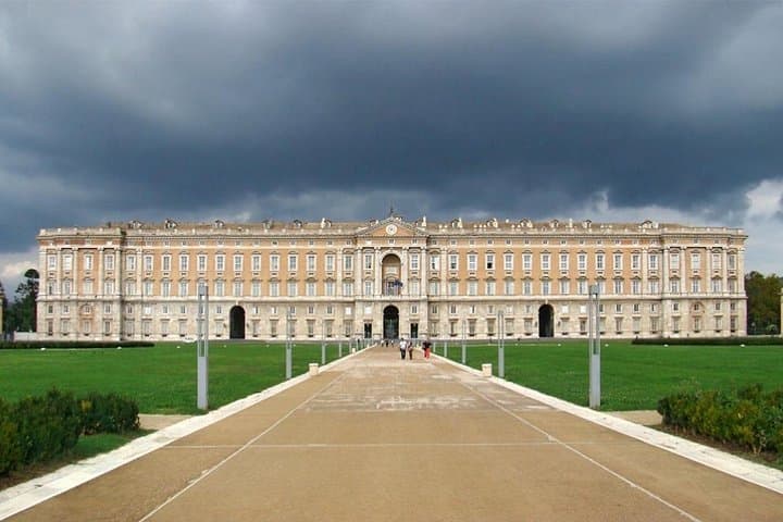 Private tour Caserta royal palace — photo 1 of 7