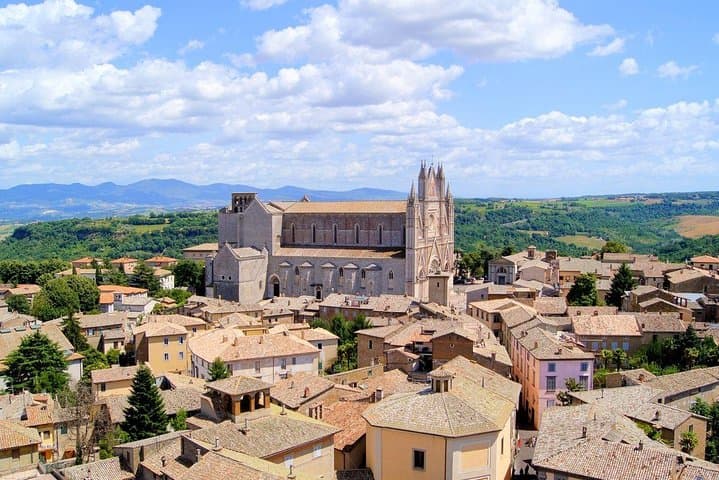 Day Trip from Florence: Orvieto and Wine tasting in Montepulciano - private tour — photo 1 of 8