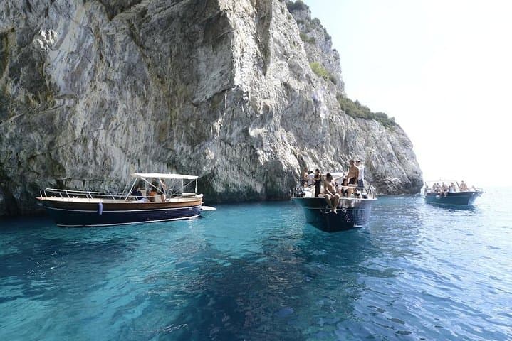 Capri Island Small Group Boat Tour from Rome by Train — photo 1 of 8