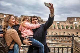 Colosseum & Roman Forum Treasure Hunt for Kids with Family Guide