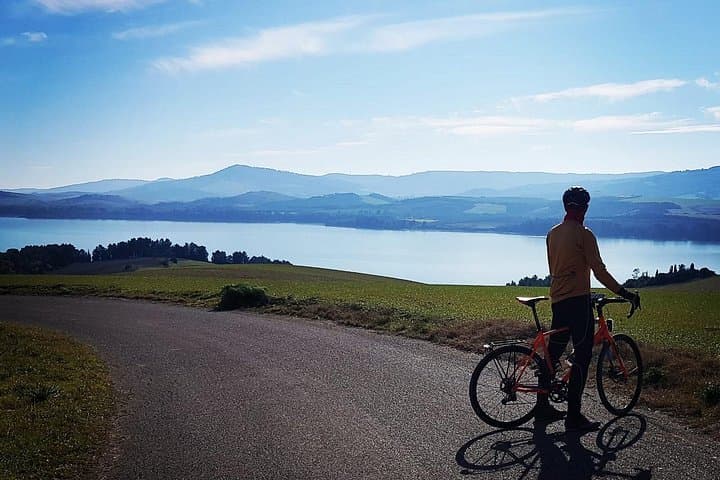 Bike tour to the lake - self guided for families — photo 1 of 7