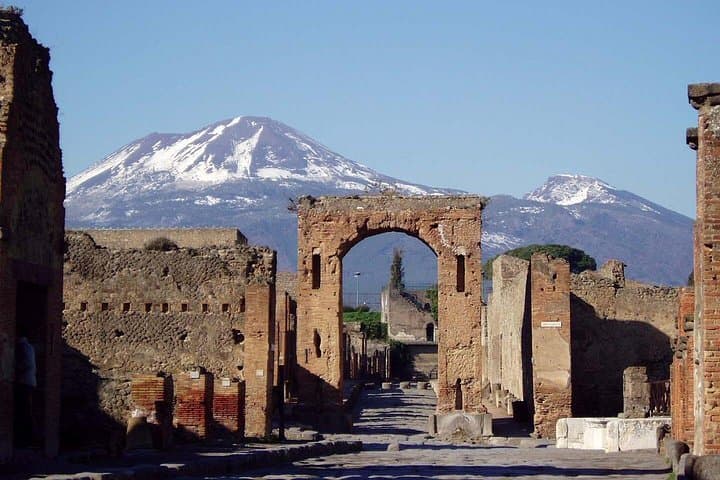 3 Hours Pompeii in a SmallGroup SkipTheLine — photo 1 of 2