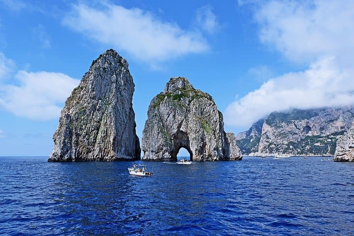 Capri Small-Group Boat Tour from Naples with Swimming Stops — photo 1 of 9