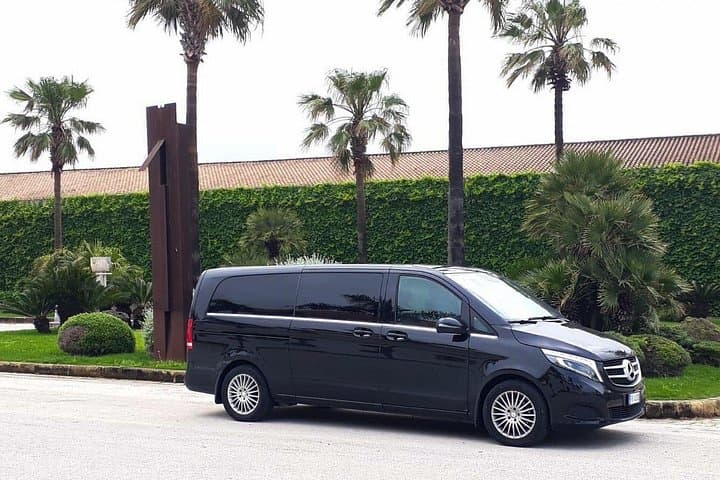Private transfer from Palermo airport to Giardini Naxos or vice versa — photo 1 of 7