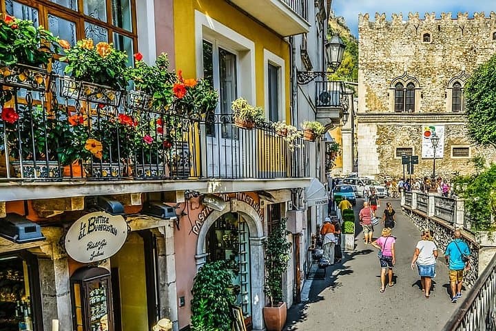 Taormina and Castelmola private and guided tour with Arancino — photo 1 of 11