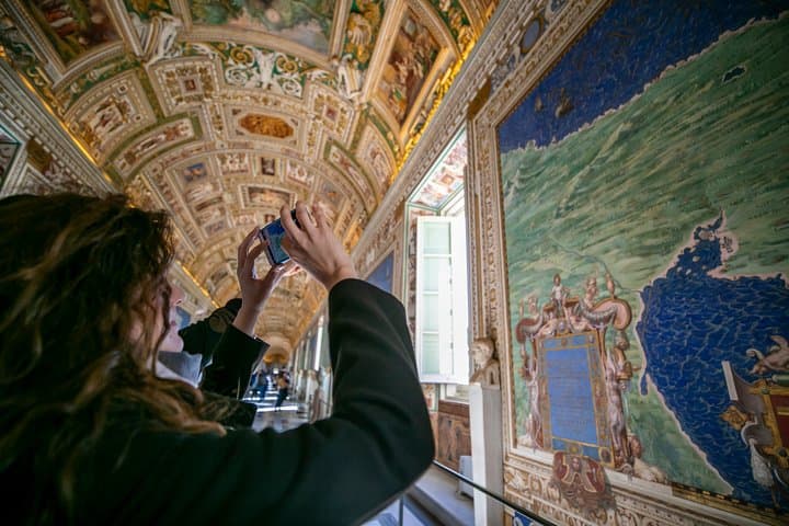 Skip the Line Wheelchair Accessible Private Vatican & Sistine Chapel Guided Tour — photo 1 of 6