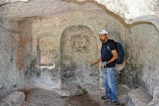 Pantalica nature history and archeology