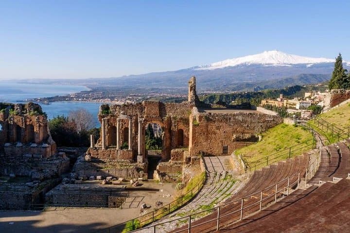 ETNA & WINE, TAORMINA TOUR FD from CATANIA (GUIDE and LUNCH Included) — photo 1 of 10