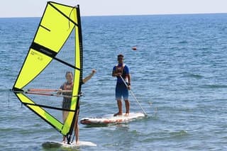 Beginner individual windsurfing lesson
