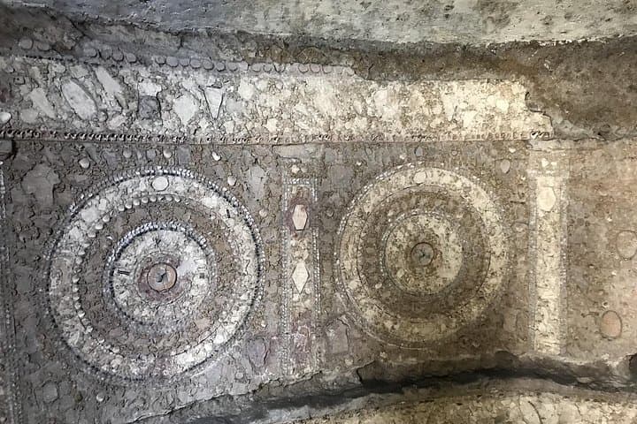 Roma Underground - Guided tour of the Annibaldi Nymphaeum — photo 1 of 2