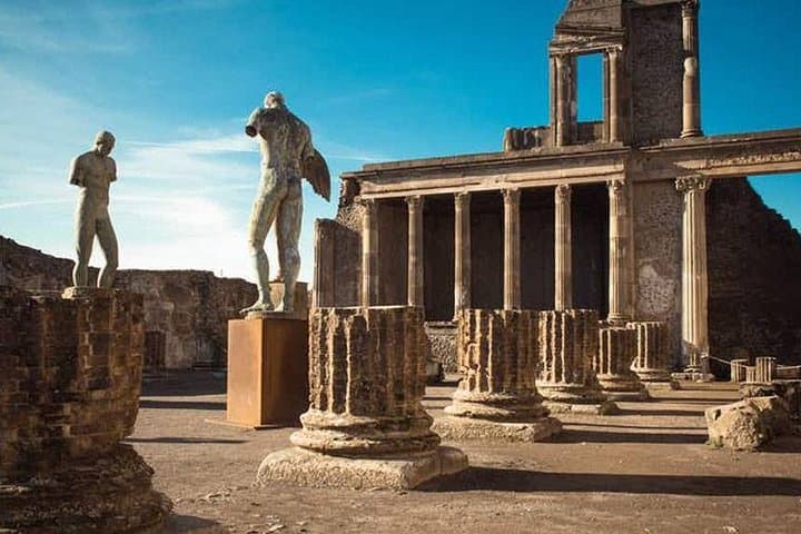 Round-Trip Shuttle Transfer from Naples to Pompeii — photo 1 of 8