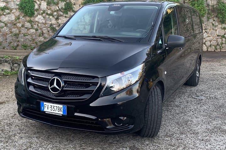 Private Transfer from Airport to City Center in Naples and vice versa — photo 1 of 14