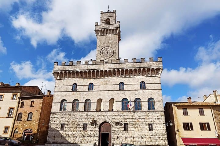 PRIVATE TRANSFER from Florence to Rome with stops in S Gimignano & Montepulciano — photo 1 of 45