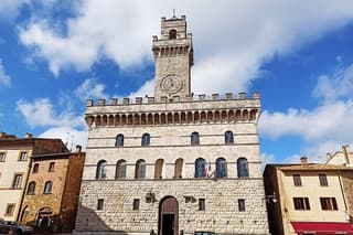 PRIVATE TRANSFER from Florence to Rome with stops in S Gimignano & Montepulciano