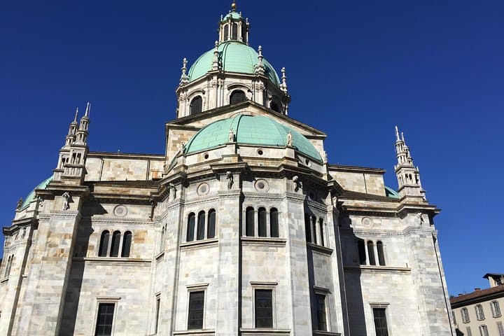 Private Guided Walking Tour into the old streets of Como — photo 1 of 8