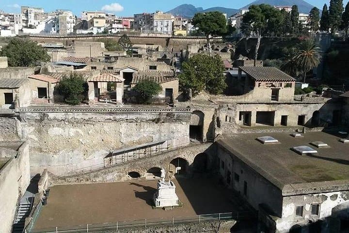 Private Walking Tour through the Historical City of Herculaneum — photo 1 of 20