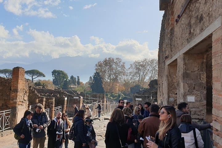 Pompeii tour with entrance ticket! — photo 1 of 16