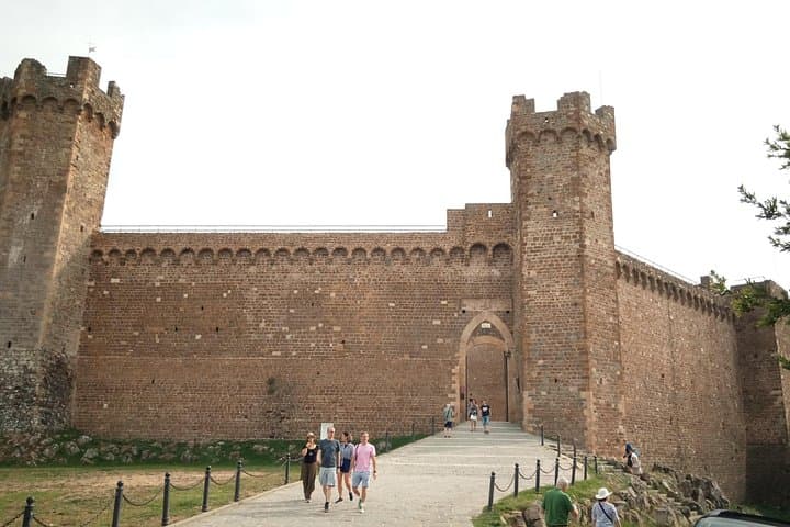Truffle and Brunello Sommelier Vip Experience in Tuscany Lands from Rome — photo 1 of 23