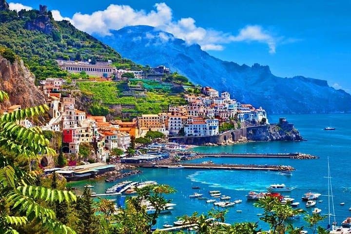 Private Transfer from Amalfi to Naples — photo 1 of 7