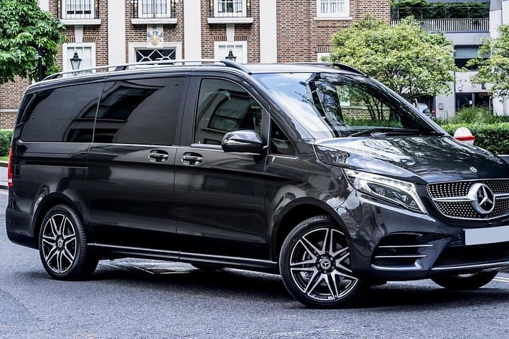 Departure Private Transfers: Bologna City to Bologna Airport BLQ in Luxury Van — photo 1 of 9